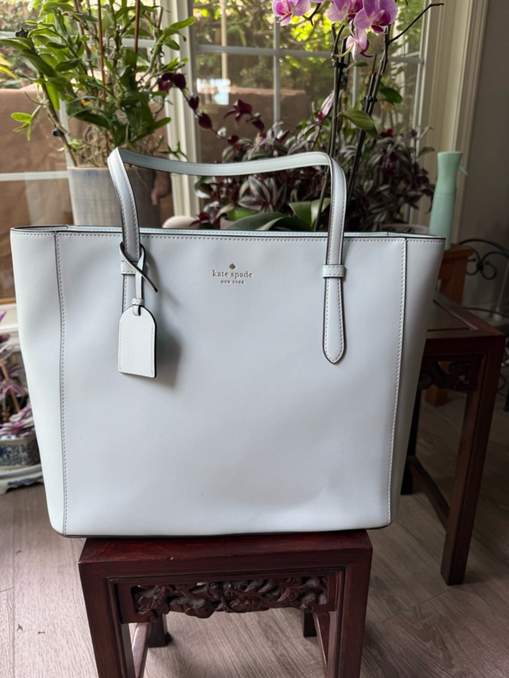 kate spade light blue leather tote with luggage tag - Picture 5 of 5